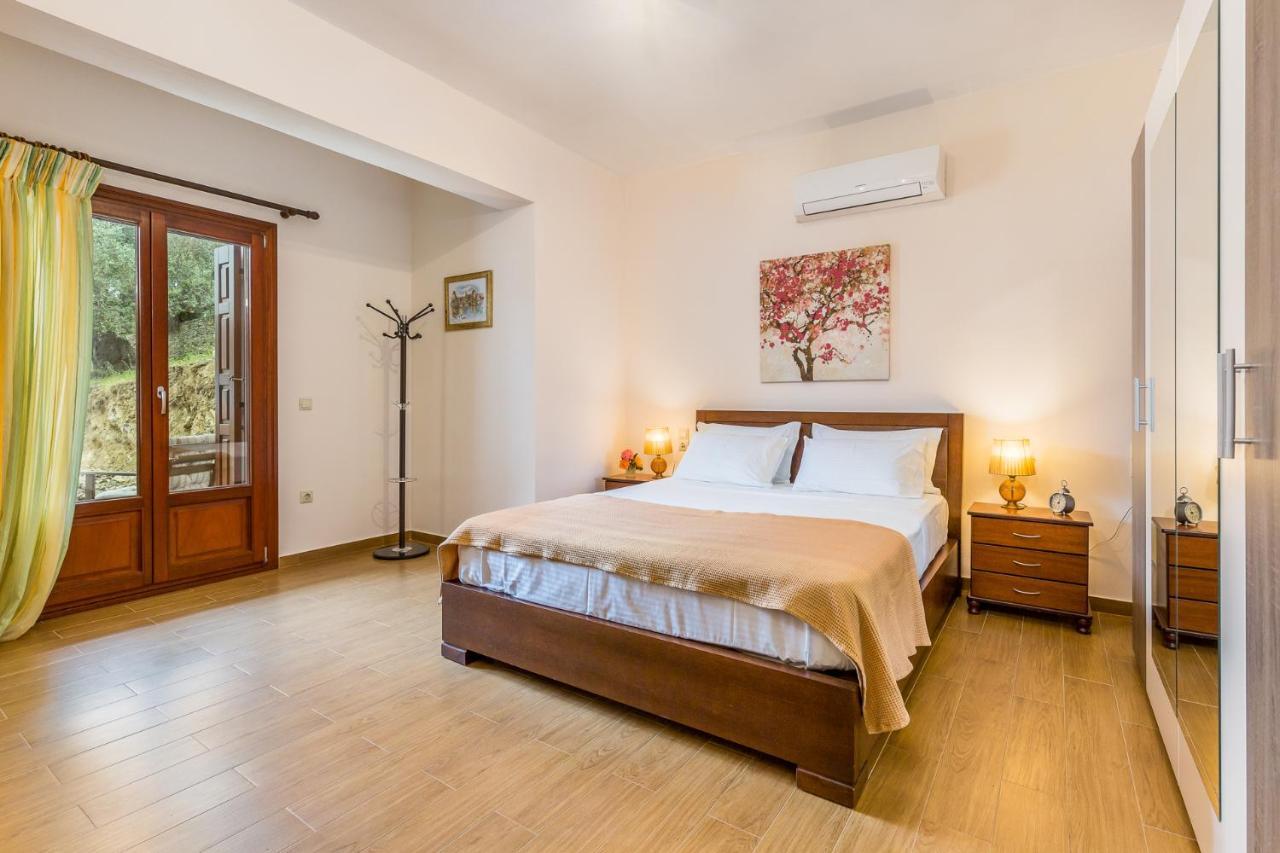 Olive Grove Apartment Скопелос Экстерьер фото
