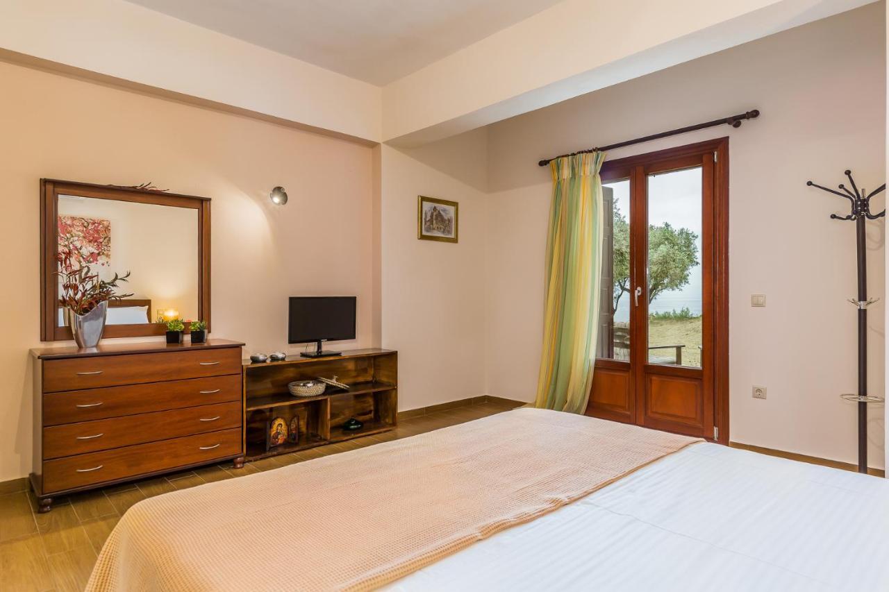 Olive Grove Apartment Скопелос Экстерьер фото